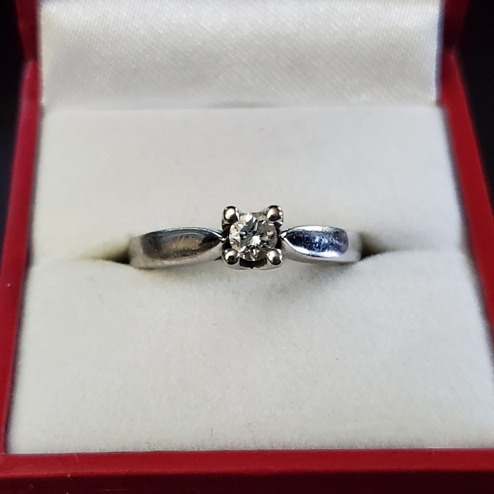 1/3 karat diamond ring